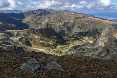 Malyovitsa zirvesinden inanılmaz manzara, Rila Dağı, Bulgaristan
