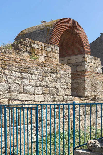 入り口ネセバル古い町 ブルガス地域 ブルガリアの要塞の遺跡 — ストック写真