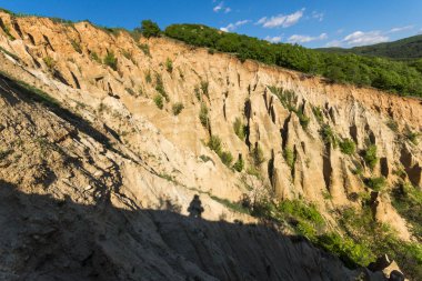 Harika gün batımı görünümü kaya oluşumu Stob piramitler, Rila Dağı, Köstendil bölgenin, Bulgaristan