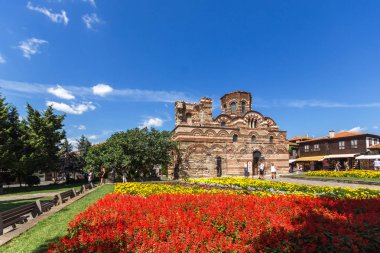 Nessebar, Bulgaristan - 12 Ağustos 2018: Yaz görünümü, eski kilise, İsa Pantokrator kasaba, Nessebar, Burgaz bölge, Bulgaristan