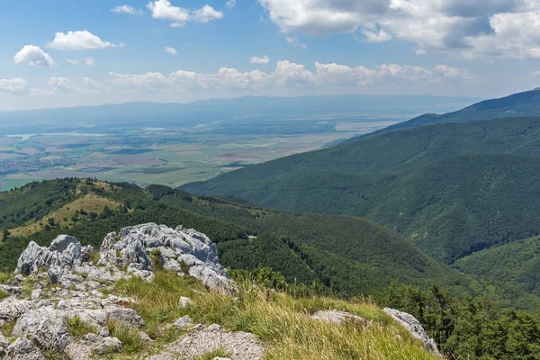 Paisagem Verão Incrível Para Stara Planina Balcãs Montanhas Shipka Pico — Fotografia de Stock