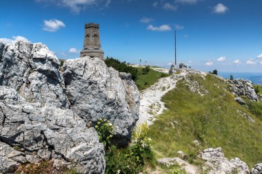 Anıt özgürlük Shipka ve yatay için Stara Planina (Balkan) dağ, Stara Zagora bölge, Bulgaristan