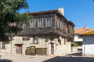Nessebar, Bulgaristan - 12 Ağustos 2018: Tipik sokak eski kasaba Nessebar, Burgaz bölge, Bulgaristan
