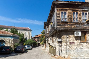 Nessebar, Bulgaristan - 12 Ağustos 2018: Tipik sokak eski kasaba Nessebar, Burgaz bölge, Bulgaristan