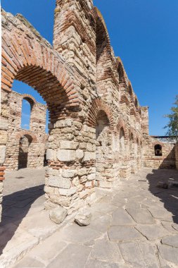 Nessebar, Bulgaristan - 12 Ağustos 2018: Kalıntıları, antik kilise olan Ayasofya Nessebar kasaba, Burgaz bölge, Bulgaristan