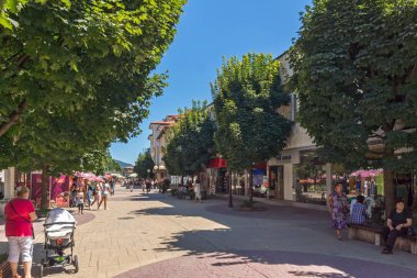 Smolyan, Bulgaristan - 14 Ağustos 2018: Yaz eski kasaba Smolyan, Bulgaristan ortasına görüntülemek