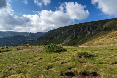 The Lower Lake, Rila Mountain, The Seven Rila Lakes, Bulgaristan 'ın panoramik manzarası