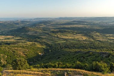 Osogovo dağın, Probistip bölgesi, Makedonya Cumhuriyeti günbatımı manzara