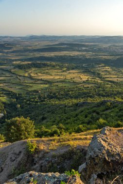 Osogovo dağın, Probistip bölgesi, Makedonya Cumhuriyeti günbatımı manzara