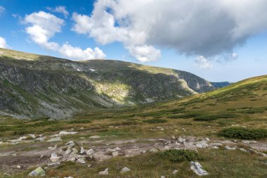 Rila Mountan yedi Rila göller, Bulgaristan yakınındaki görünümünü yaz