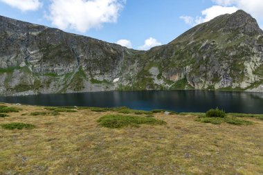 Yaz görünümü böbrek Lake, Rila Dağı, yedi Rila göller, Bulgaristan