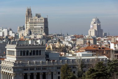 Madrid, İspanya - 24 Ocak 2018: Panoramik teras Kibele Sarayı (Palacio de Cibeles), Madrid, İspanya