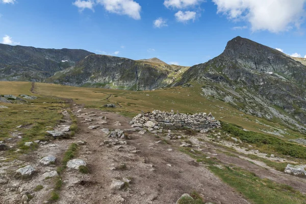 Rila Mountan yedi Rila göller, Bulgaristan yakınındaki görünümünü yaz