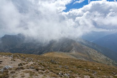 Musala tepe, Rila Dağı, Bulgaristan üzerinden muhteşem panoramik görünümü