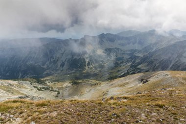 Musala tepe, Rila Dağı, Bulgaristan üzerinden muhteşem panoramik görünümü