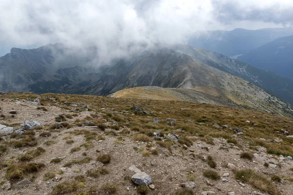 Musala tepe, Rila Dağı, Bulgaristan üzerinden muhteşem panoramik görünümü