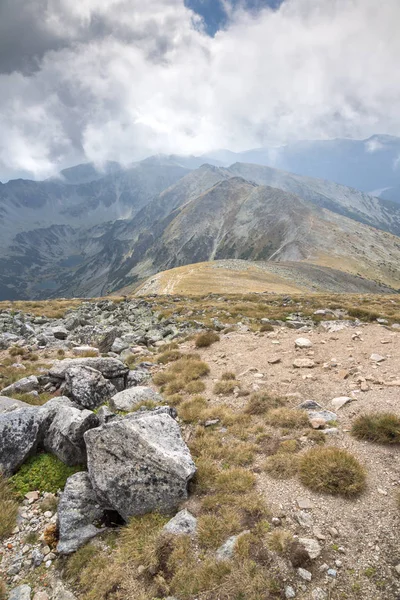 Musala tepe, Rila Dağı, Bulgaristan üzerinden muhteşem panoramik görünümü