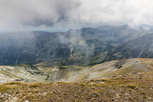 Musala tepe, Rila Dağı, Bulgaristan üzerinden muhteşem panoramik görünümü