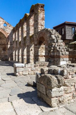 Nessebar, Bulgaristan - 12 Ağustos 2018: Kalıntıları, antik kilise olan Ayasofya Nessebar kasaba, Burgaz bölge, Bulgaristan