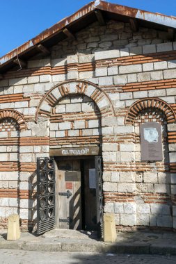 Nessebar, Bulgaristan - 12 Ağustos 2018: Ruins of antik Kilisesi, St. Theodore Nessebar kasaba, Burgaz bölge, Bulgaristan