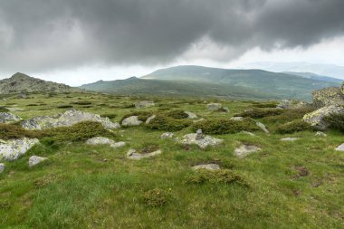 Cherni Vrah tepe, Sofya şehir bölge, Bulgaristan üzerinden Vitosha Dağı'nın muhteşem manzara