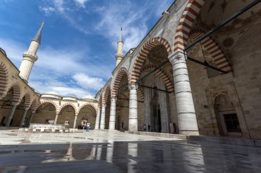 Edirne, Türkiye - 26 Mayıs 2018: Uc Serefeli Camii Edirne şehri, Doğu Trakya, Türkiye'nin Merkez Camii