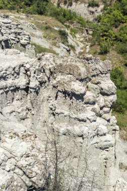 Kaya oluşumu taş bebek Kukljica yakınındaki Kıratova kasaba, Makedonya Cumhuriyeti
