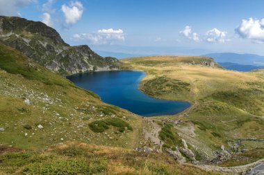 Yaz görünümü böbrek Lake, Rila Dağı, yedi Rila göller, Bulgaristan