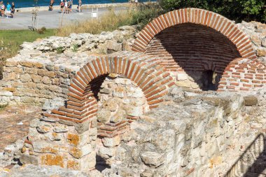 Nessebar, Bulgaristan - 12 Ağustos 2018: Harabeleri, antik kilise kutsal anne Eleusa kasaba Nessebar, Burgaz bölge, Bulgaristan