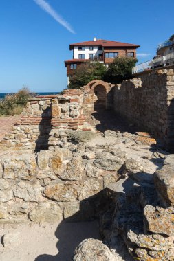 Nessebar, Bulgaristan - 12 Ağustos 2018: Harabeleri, antik kilise kutsal anne Eleusa kasaba Nessebar, Burgaz bölge, Bulgaristan