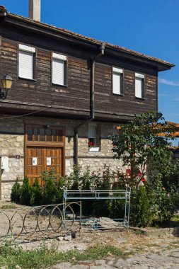 Nessebar, Bulgaristan - 12 Ağustos 2018: Tipik sokak eski kasaba Nessebar, Burgaz bölge, Bulgaristan