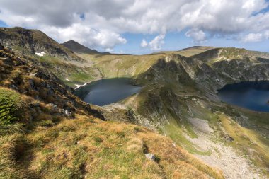 Yaz görünümü göz ve böbrek göller, Rila Dağı, yedi Rila göller, Bulgaristan