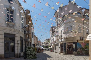 Kapana, Plovdiv, Bulgaristan - 5 Temmuz 2018: Sokak ve evler bölgesinde Kapana, Şehir Plovdiv, Bulgaristan 