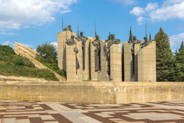 Stara Zagora, Bulgaristan - 5 Ağustos 2018: gün batımı görünümü, Memorial karmaşık savunucuları, Stara Zagora içinde şehir, Stara Zagora, Bulgaristan Amazing