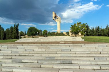 Stara Zagora, Bulgaristan - 5 Ağustos 2018: gün batımı görünümü, Memorial karmaşık savunucuları, Stara Zagora içinde şehir, Stara Zagora, Bulgaristan Amazing