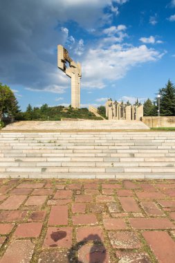 Stara Zagora, Bulgaristan - 5 Ağustos 2018: gün batımı görünümü, Memorial karmaşık savunucuları, Stara Zagora içinde şehir, Stara Zagora, Bulgaristan Amazing