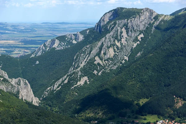 Удивительный Пейзаж Балканских Гор Перевалом Врацата Город Враца Село Згориград — стоковое фото