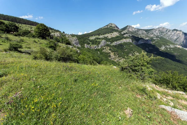 Niesamowity Krajobraz Górskie Bałkany Vratsata Pass Miasto Wraca Wieś Zgorigrad — Zdjęcie stockowe