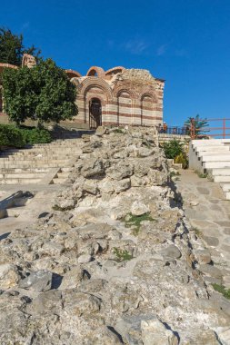 Nessebar, Bulgaristan - 12 Ağustos 2018: Harabeleri, antik Kilisesi, St. John Aliturgetos kasaba Nessebar, Burgaz bölge, Bulgaristan