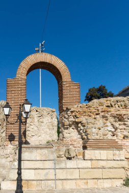 Nessebar, Bulgaristan - 12 Ağustos 2018: Harabeleri antik tiyatro Nessebar Eski kasaba Burgaz bölge, Bulgaristan