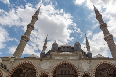 Edirne, Türkiye - 26 Mayıs 2018: 1569 ve 1575 Selimiye Camii Edirne şehri, Doğu Trakya, Türkiye'de arasında Mimar Sinan tarafından oluşturulmuş görünümü dışında mimar