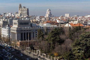 Madrid, İspanya - 24 Ocak 2018: Görünüm Kibele Palace (Palacio de Cibeles), Madrid, İspanya, Teras