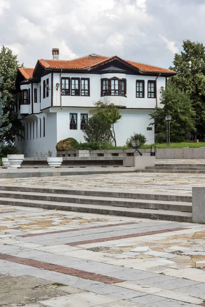 Kalofer Bulgaria Agosto 2018 Antigua Escuela Tradicional Búlgara Histórica Ciudad —  Fotos de Stock