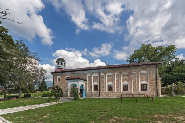 Kalofer Βουλγαρία Αυγούστου 2018 Εκκλησία Της Κοίμησης Της Παναγίας Στην — Φωτογραφία Αρχείου
