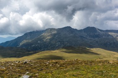 Rila Mountan yedi Rila göller, Bulgaristan yakınındaki görünümünü yaz