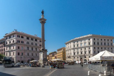 Rome, İtalya - 22 Haziran 2017: Sütun, barış Piazza di Santa Maria Maggiorein şehir Roma, İtalya