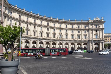 Rome, İtalya - 22 Haziran 2017: piazza görünümünü şaşırtıcı della Repubblica, Roma, İtalya