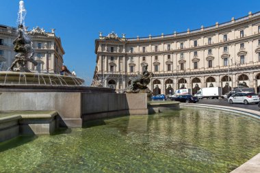 Rome, İtalya - 22 Haziran 2017: piazza görünümünü şaşırtıcı della Repubblica, Roma, İtalya