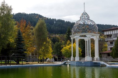 Devin, Bulgaristan - 13 Ekim 2018: Spa Hotel Orpheus tn Devin, Paşmaklı bölge, Bulgaristan beldesi