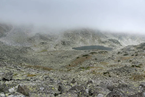 Landschaft Mit Nebel Über Musalenski Seen Rila Gebirge Bulgarien — Stockfoto
